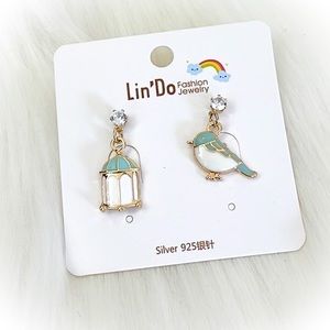 💕Beautiful Bird & Cage Fashion Earrings💕